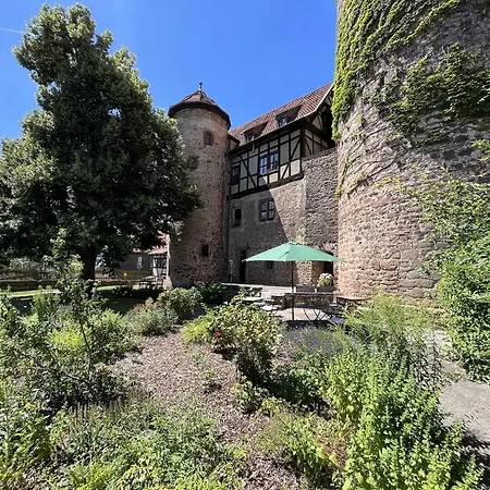 Graefin Martha Maria - Design-apartment In Der Historischen Hinterburg - Nahe Fulda *