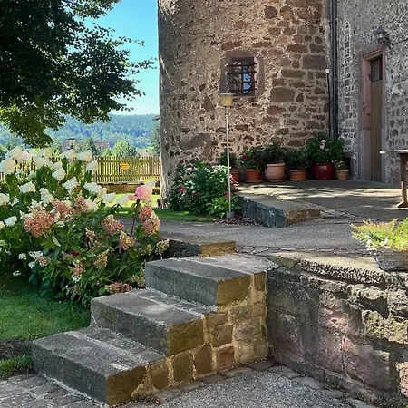 Apartment Graefin Martha Maria - Design-apartment In Der Historischen Hinterburg - Nahe Fulda *
