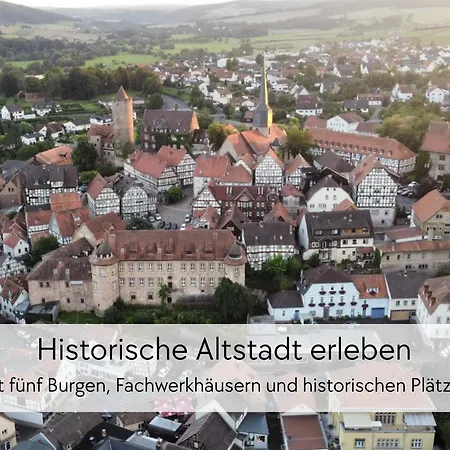 Graefin Martha Maria - Stilvolles In Der Historischen Hinterburg - Mit Aufzug, Parkplatz, E-ladestation & Garten - Fulda, Alsfeld, Bad Hersfeld 25-30 Min - Hunde Willkommen Schlitz