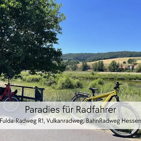 Graefin Martha Maria - Stilvolles In Der Historischen Hinterburg - Mit Aufzug, Parkplatz, E-ladestation & Garten - Fulda, Alsfeld, Bad Hersfeld 25-30 Min - Hunde Willkommen