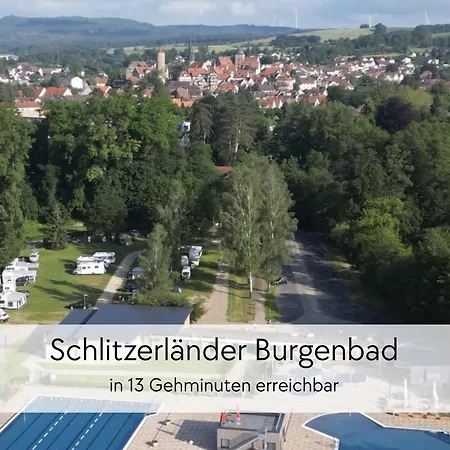 דירה Graefin Martha Maria - Stilvolles In Der Historischen Hinterburg - Mit Aufzug, Parkplatz, E-ladestation & Garten - Fulda, Alsfeld, Bad Hersfeld 25-30 Min - Hunde Willkommen שליץ