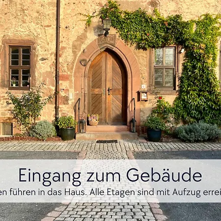 Apartment Gräfin Martha Maria - In Der Historischen Hinterburg - Mit Aufzug, Parkplatz, E-ladestation&garten - Fulda, Alsfeld, Bad Hersfeld 25-30 Min - Hunde Willkommen Schlitz