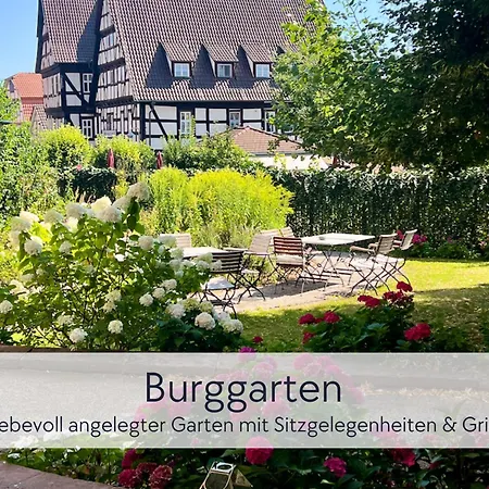 Graefin Martha Maria - Stilvolles In Der Historischen Hinterburg - Mit Aufzug, Parkplatz, E-ladestation & Garten - Fulda, Alsfeld, Bad Hersfeld 25-30 Min - Hunde Willkommen דירה שליץ
