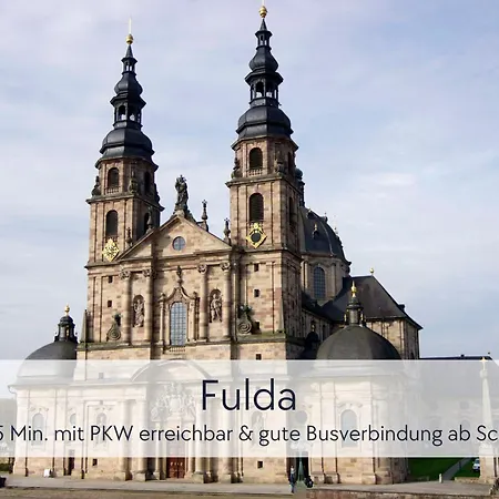 Graefin Martha Maria - Stilvolles In Der Historischen Hinterburg - Mit Aufzug, Parkplatz, E-ladestation & Garten - Fulda, Alsfeld, Bad Hersfeld 25-30 Min - Hunde Willkommen דירה